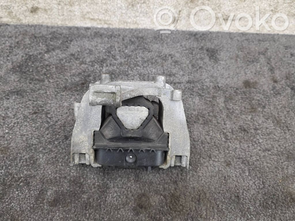 Seat Leon (5F) Engine mount bracket 