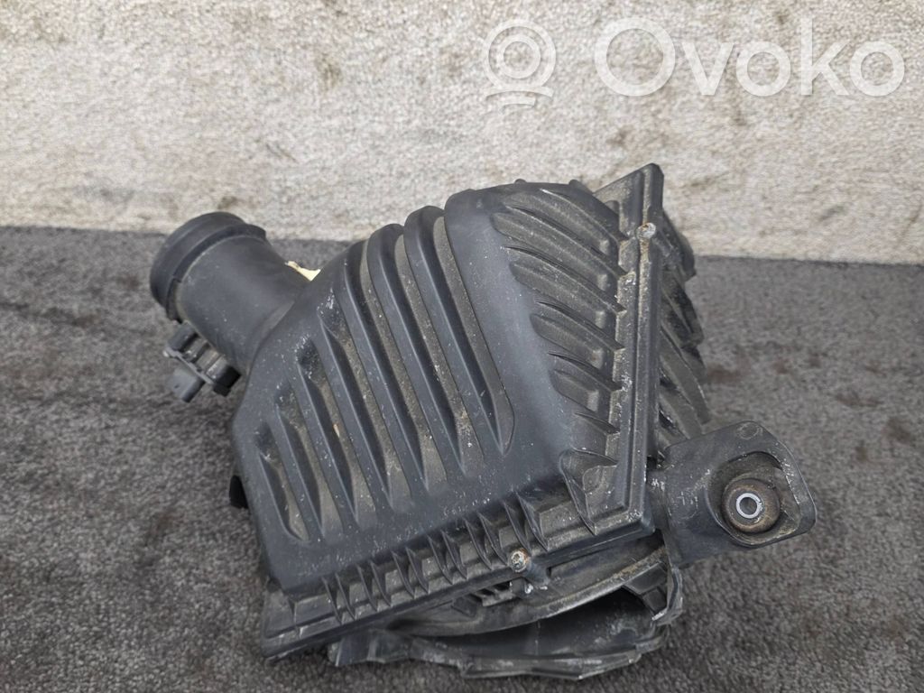 Obudowa filtra powietrza   8655834,1225123S03,7619267,1227800