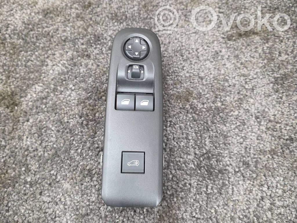 Citroen Berlingo Electric window control switch 