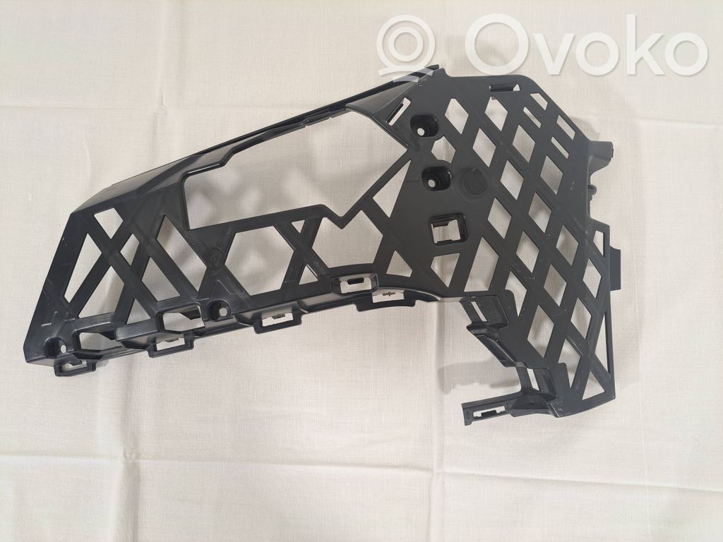Volkswagen PASSAT B8 Front bumper mounting bracket 