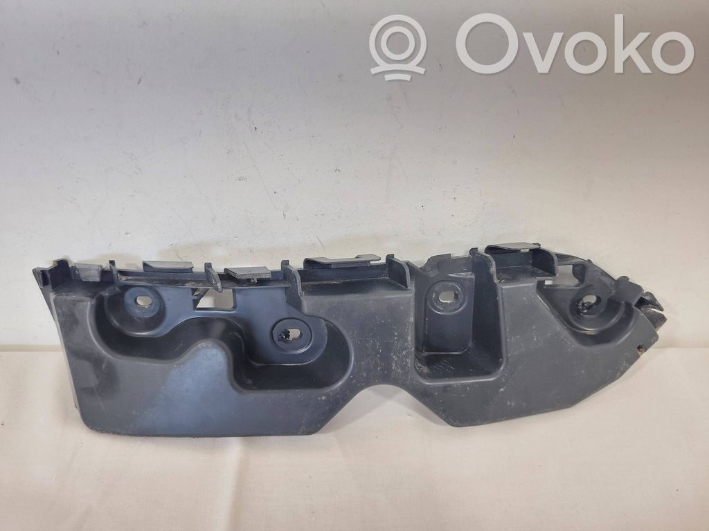 Renault Captur Front bumper mounting bracket 