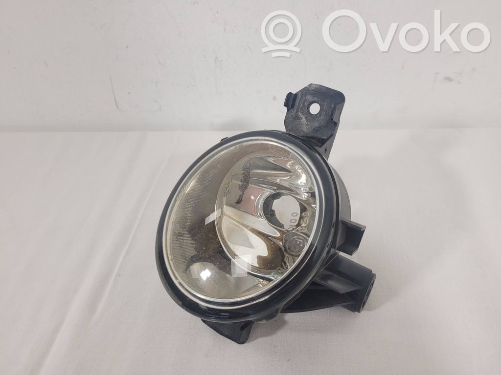 Miglas lukturis priekšā   89203664,7184318,1310160