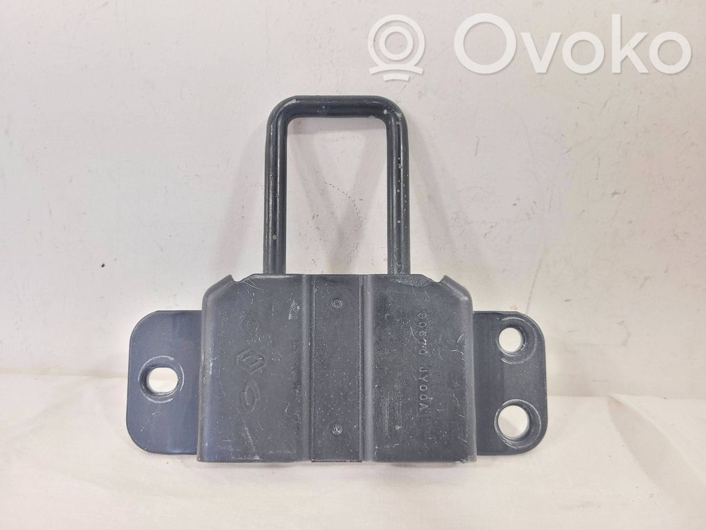 Trunk lock loop   90570JY00A