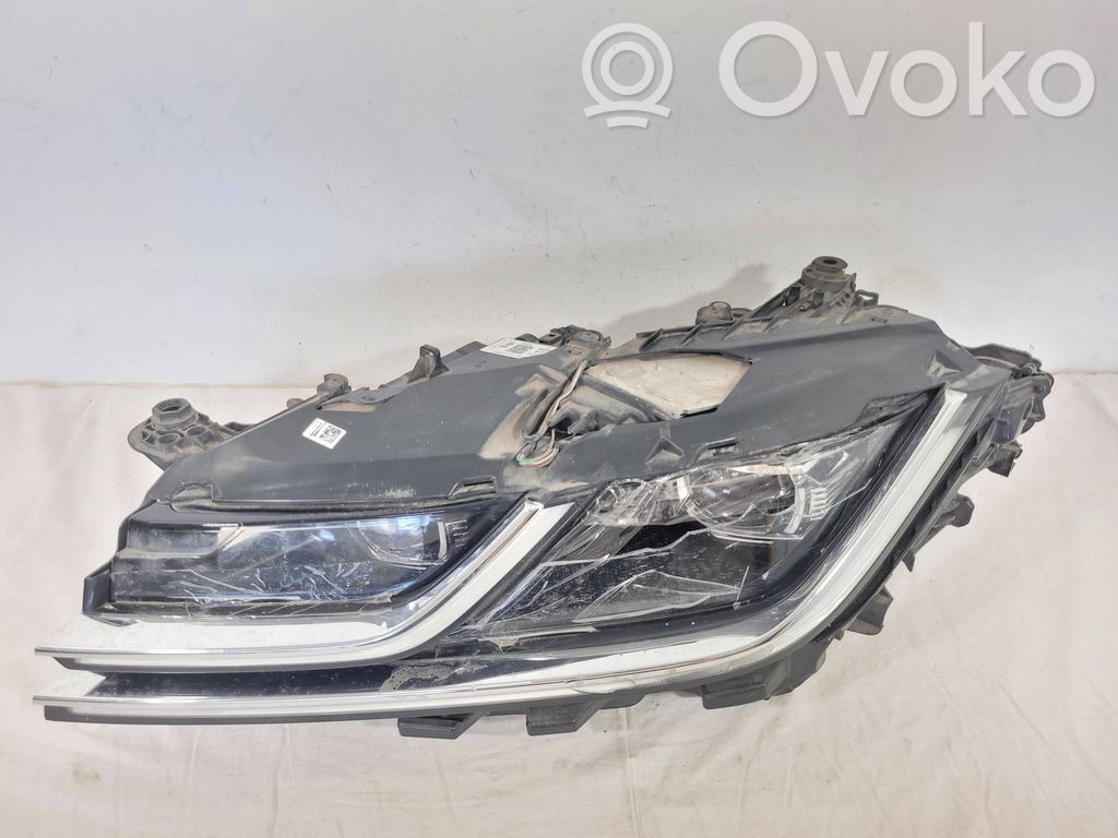 Volkswagen Arteon Lampa przednia 