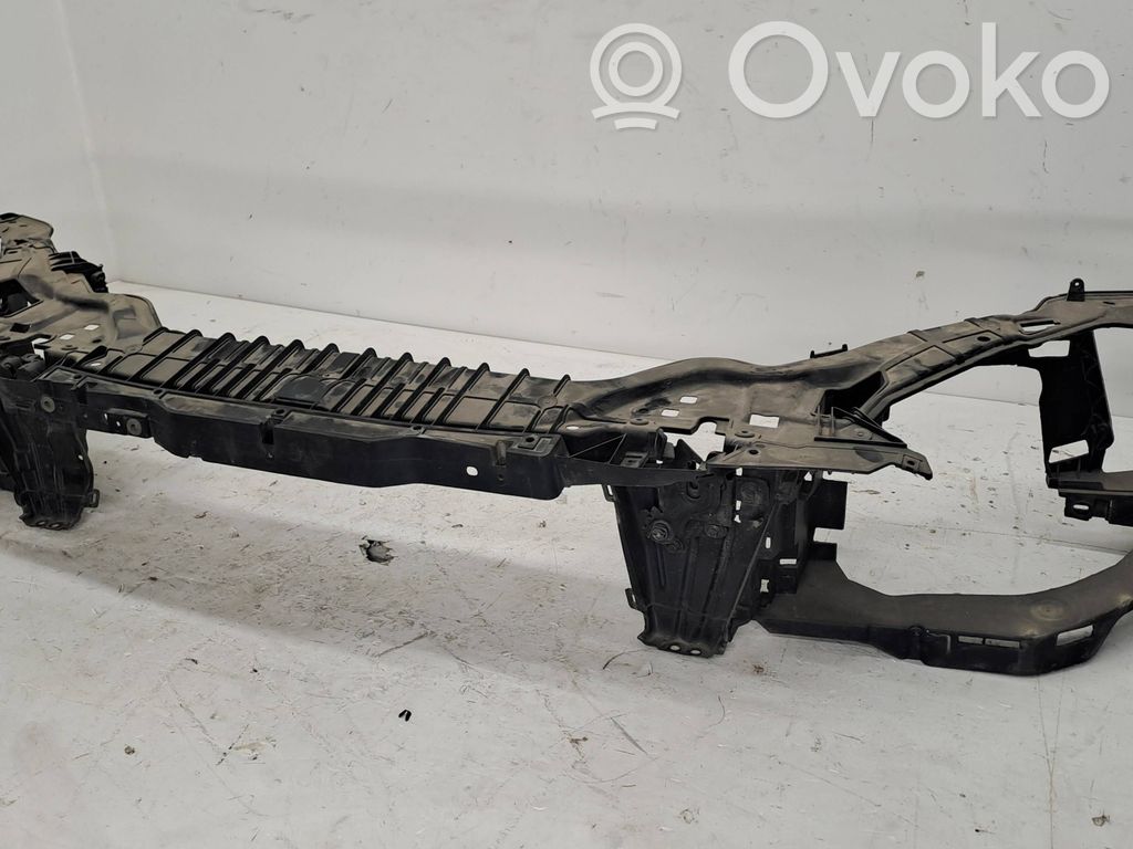 Volvo V60 Radiatoru panelis 
