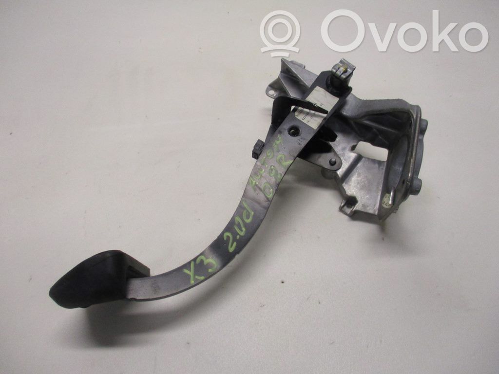 BMW X3 E83 Brake pedal 