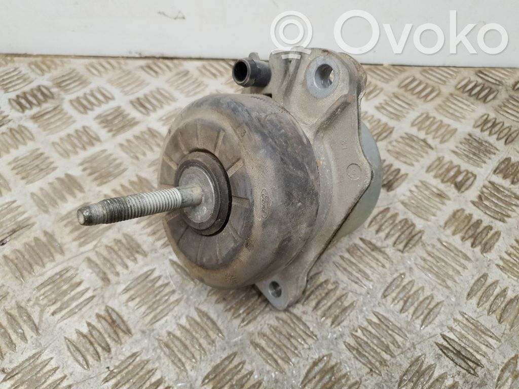 Ford Mustang VI Engine mount bracket 
