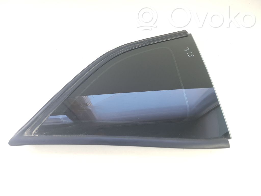 Rear side window   68234216AA