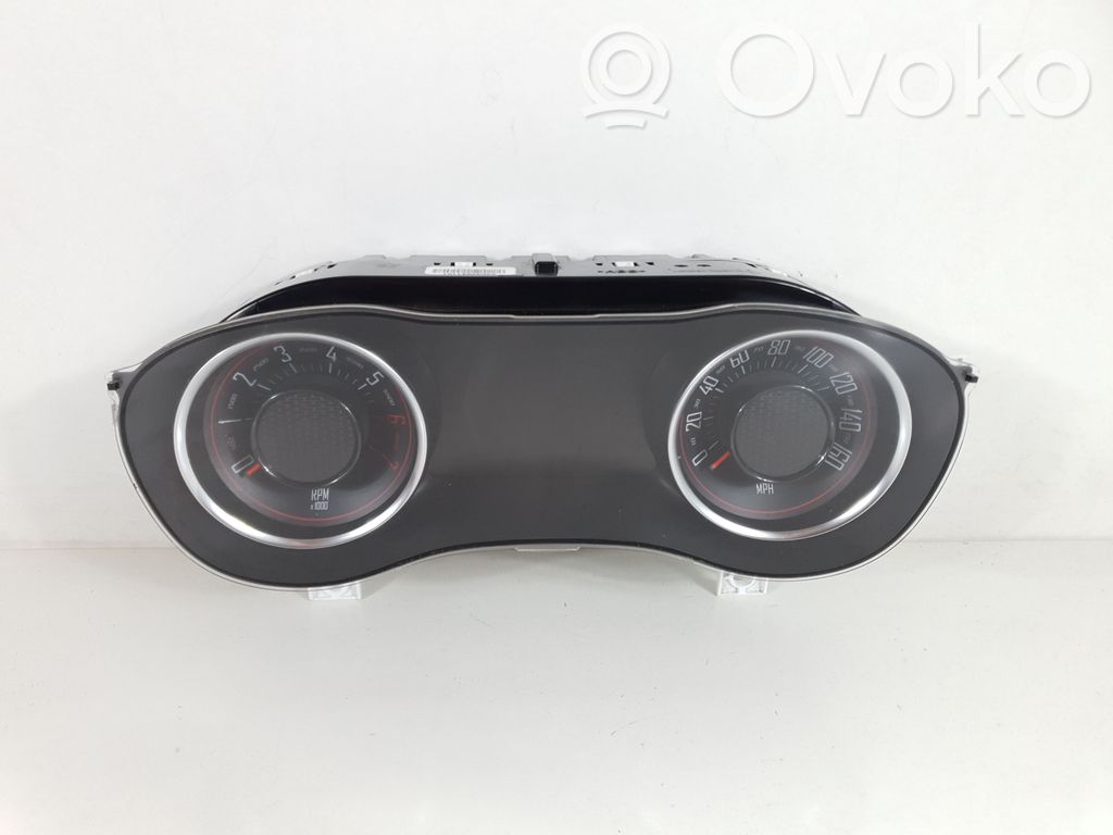 Dodge Challenger Speedometer (instrument cluster) 