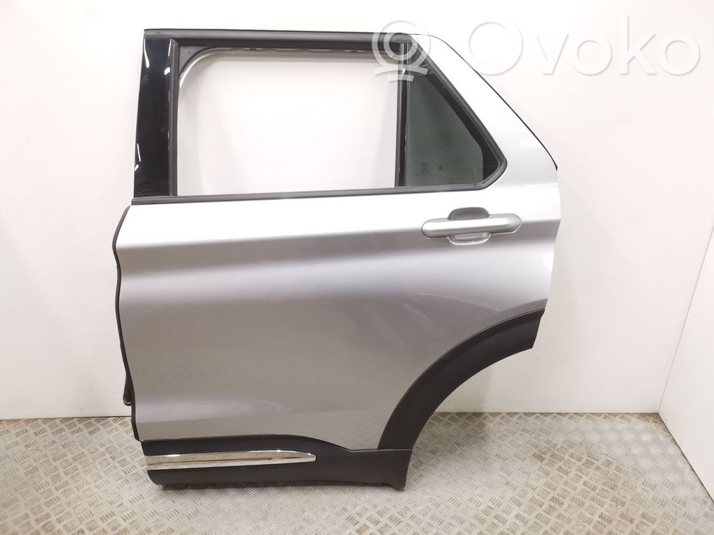 Ford Explorer VI Puerta trasera 