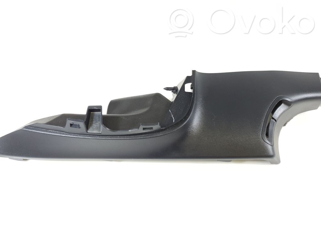 Tesla Model 3 Muu kynnyksen/pilarin verhoiluelementti 