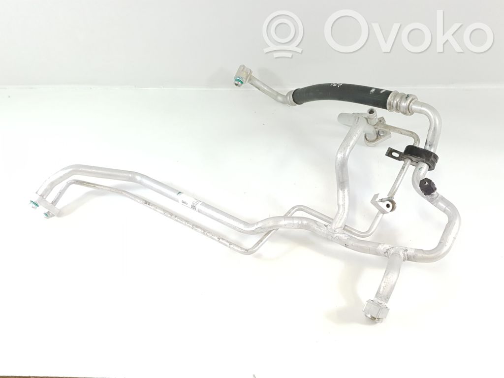 Tesla Model X Ilmastointilaitteen putki (A/C) 