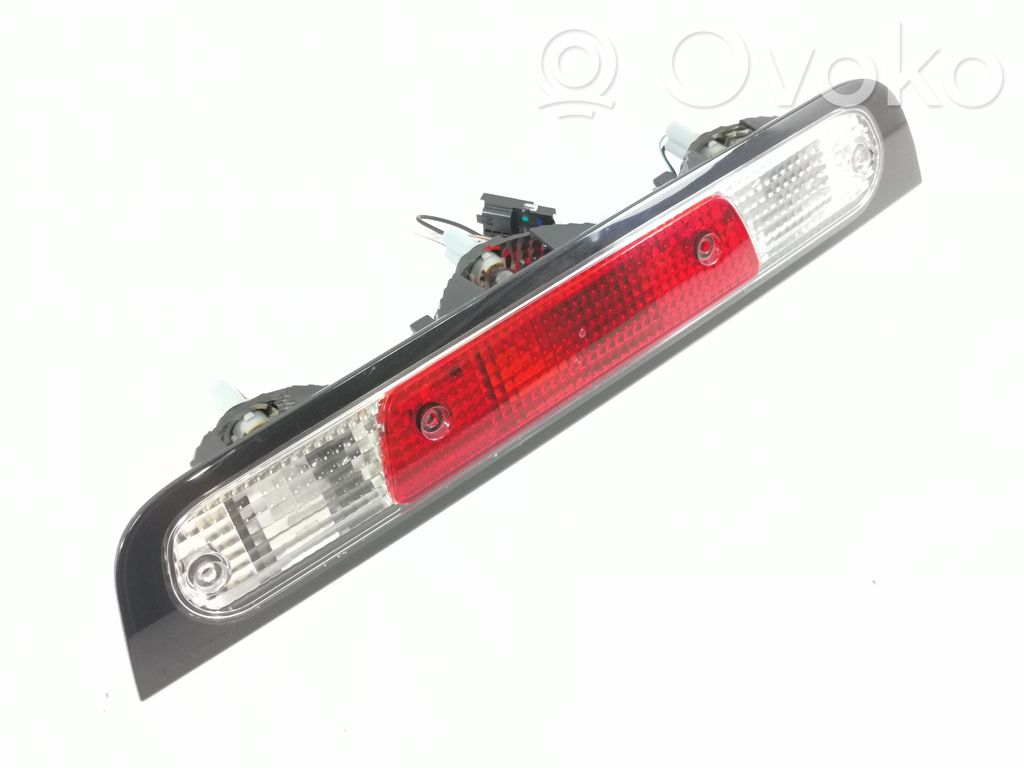 Dodge RAM Third/center stoplight 