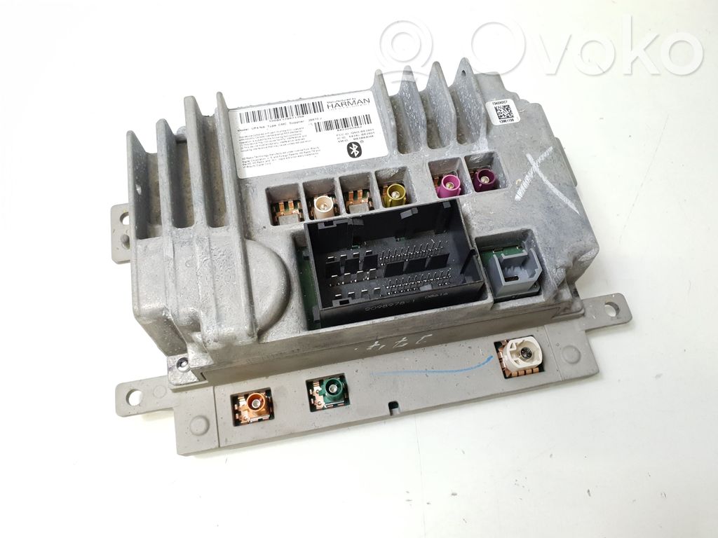 Chrysler Pacifica Radio/CD/DVD/GPS head unit 