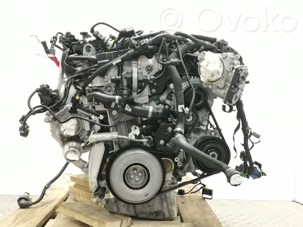 Variklis   B48B20B,10421101052,11002461946,13815769,77850002,8516760010,863190409,864336005,948299602