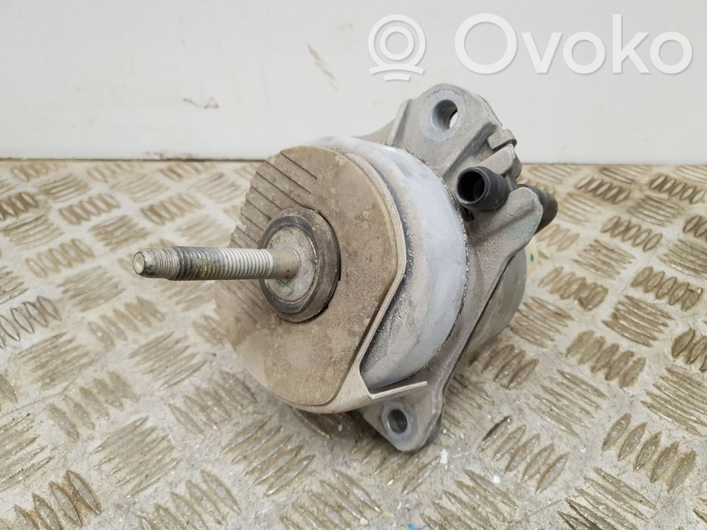 Ford Mustang VI Engine mount bracket 