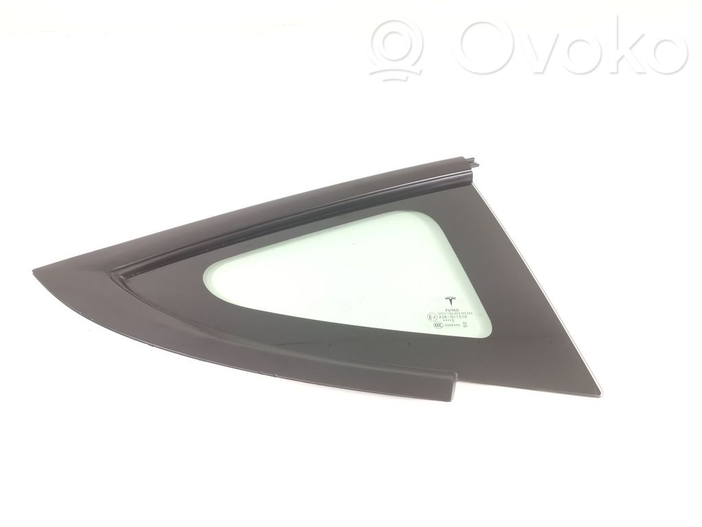 Tesla Model 3 Rear side window 