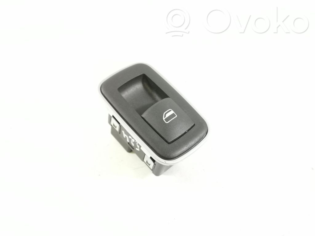 Electric window control switch   68214156AC