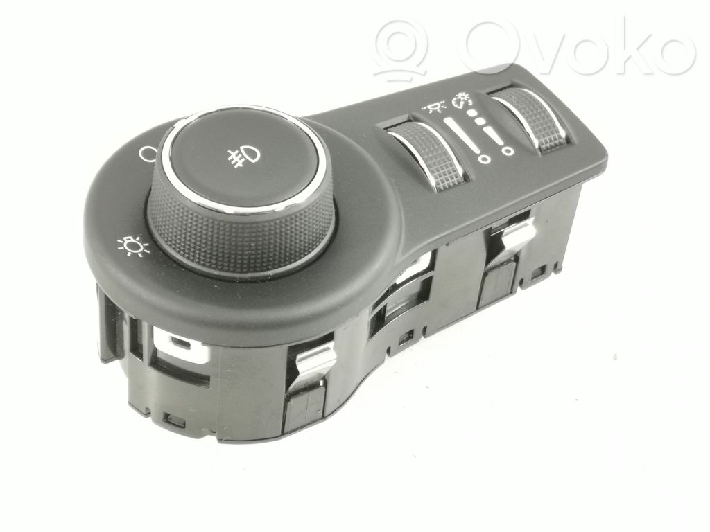 Chrysler Pacifica Light switch 