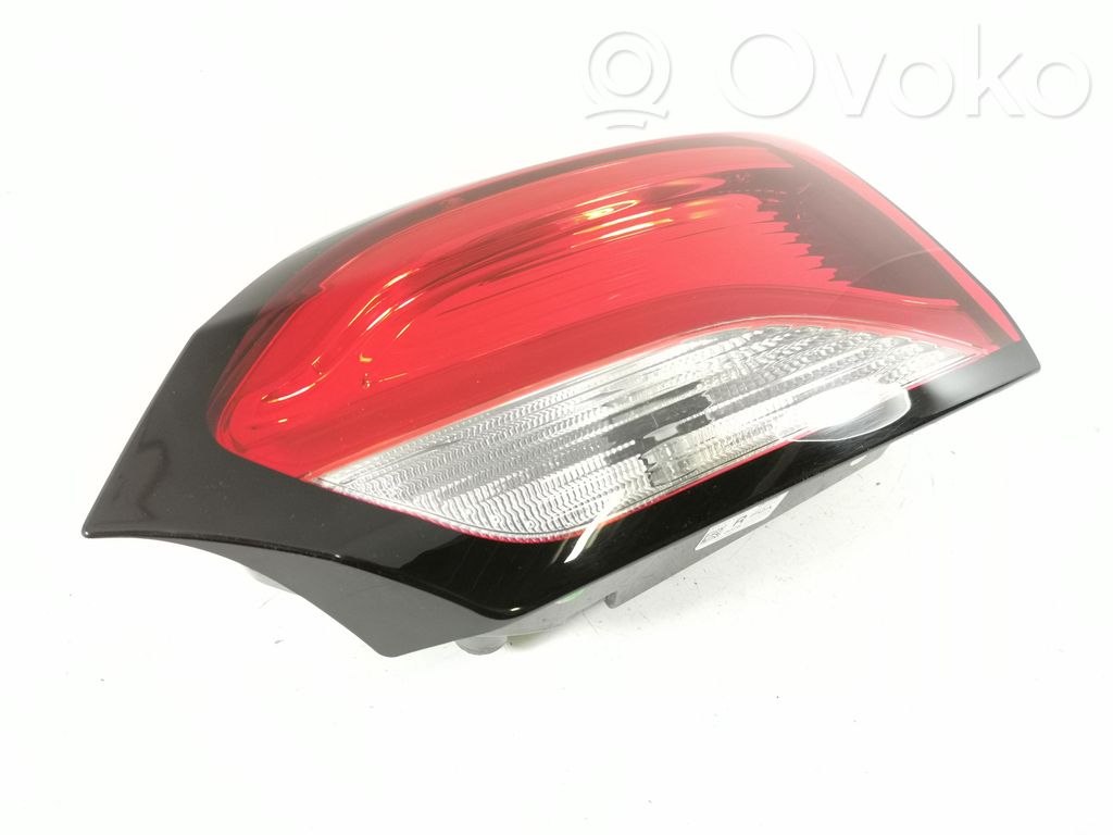 Chrysler Pacifica Lampy tylnej klapy bagażnika 