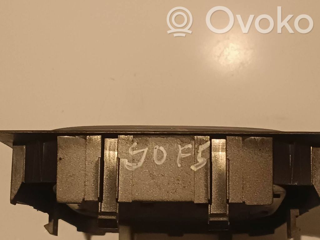Volkswagen Golf V Ramka drążka zmiany biegów 