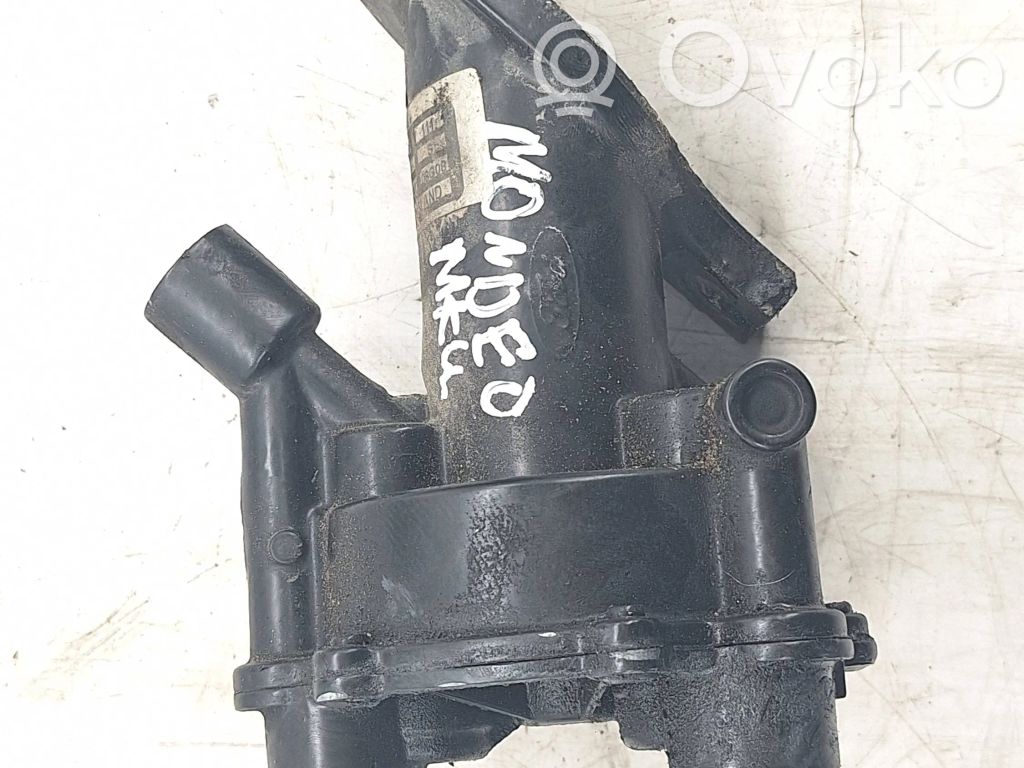 Ford Mondeo MK IV Vacuum pump 