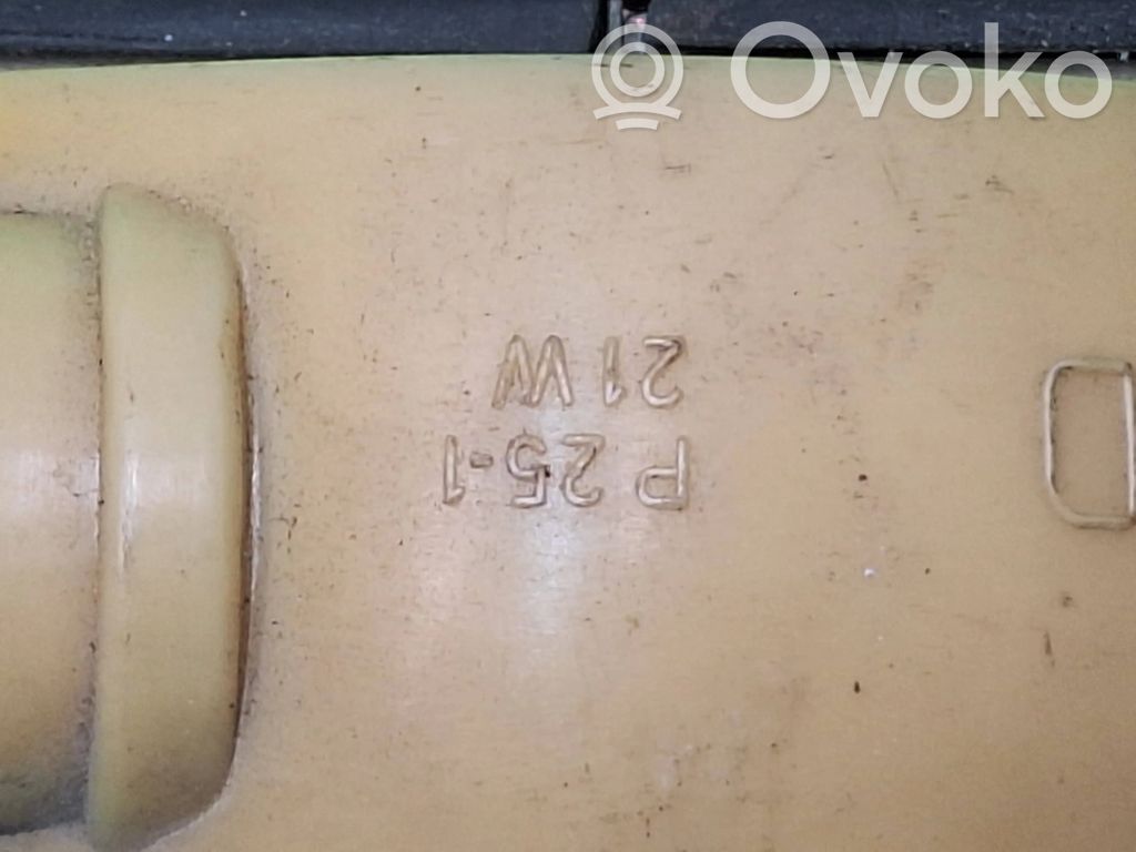 Reflektor vorne   P251