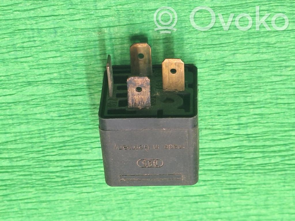 Opel Omega A Muu rele 