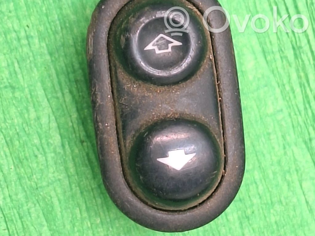 Ford Mondeo MK I Electric window control switch 