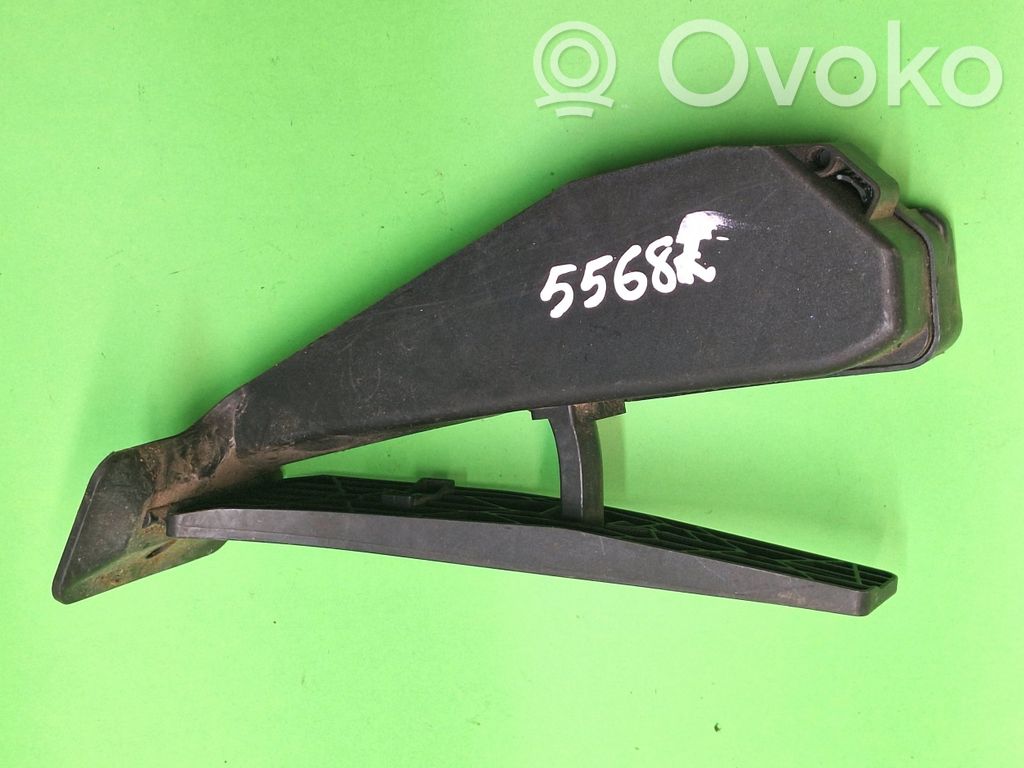 Accelerator throttle pedal   74765400