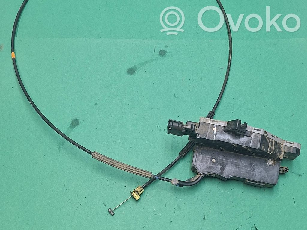 Rear door lock   24090158