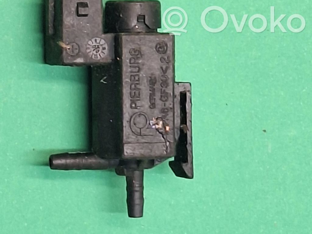 BMW 3 E46 Vacuum valve 