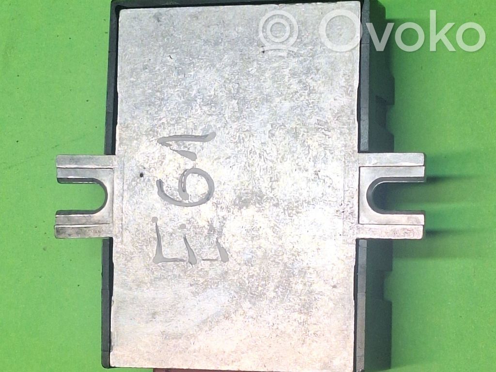 Unité de commande / module de pompe à carburant   7169960,55892110,053072557