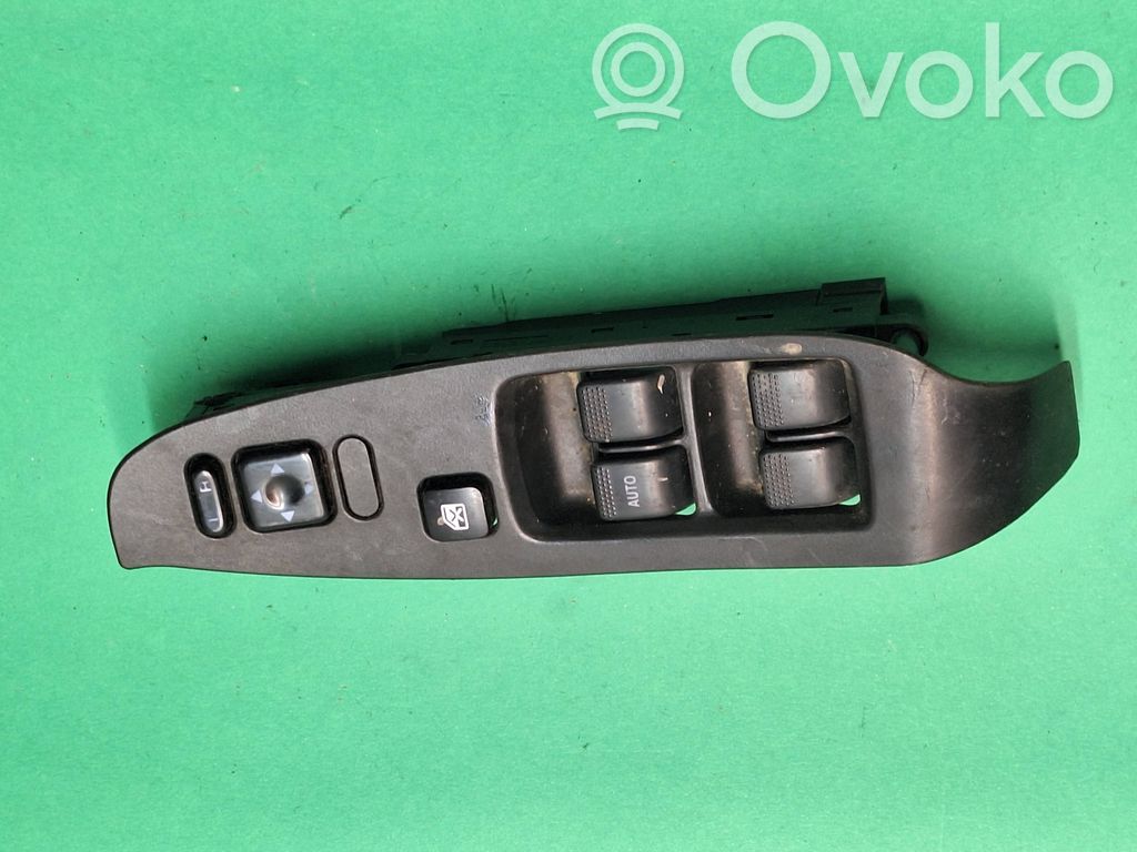 Subaru Legacy Electric window control switch 