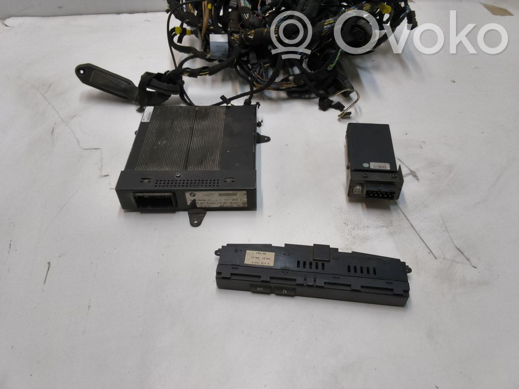 BMW 3 E46 Audio system kit 