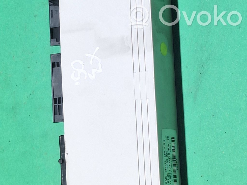 BMW X3 E83 Module confort 