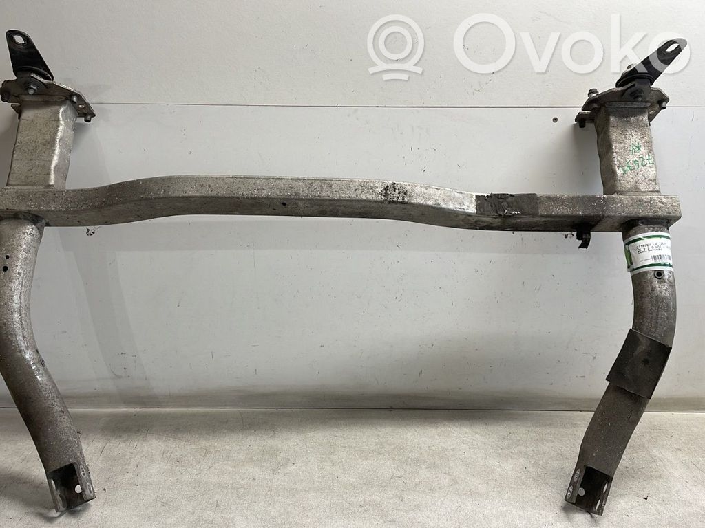 Citroen C5 Apatinė dalis radiatorių panelės (televizoriaus) 