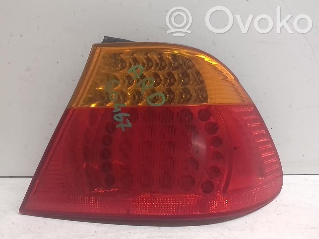 BMW 3 E46 Aizmugurējais lukturis virsbūvē 