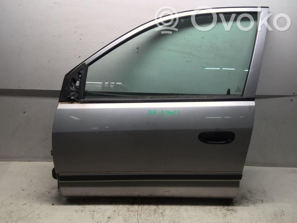 Mitsubishi Space Star Puerta delantera 