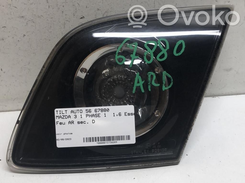Mazda 3 I Lampă spate în capacul portbagajului 