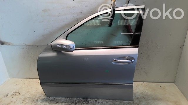 Mercedes-Benz E W211 Puerta delantera 
