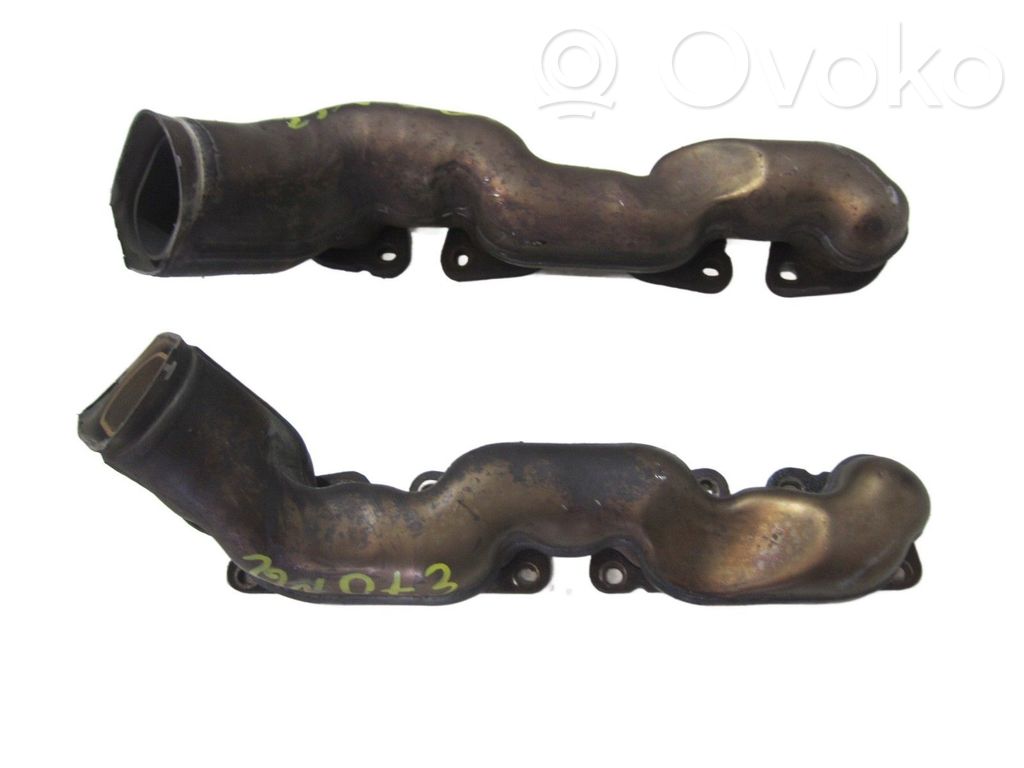 Exhaust manifold   745I
