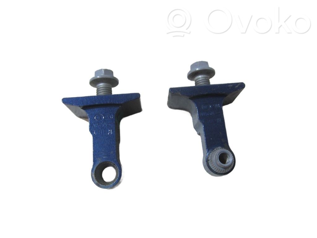 BMW X3 G01 Front door upper hinge 