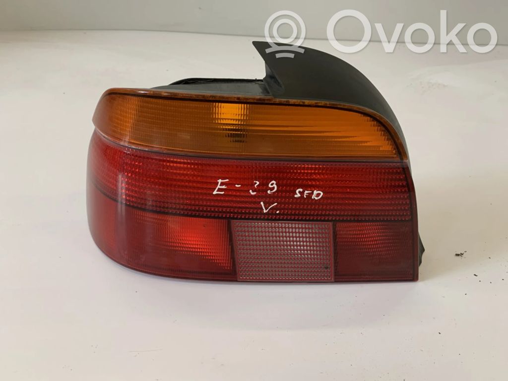 Rear/tail lights   8358031,8358031