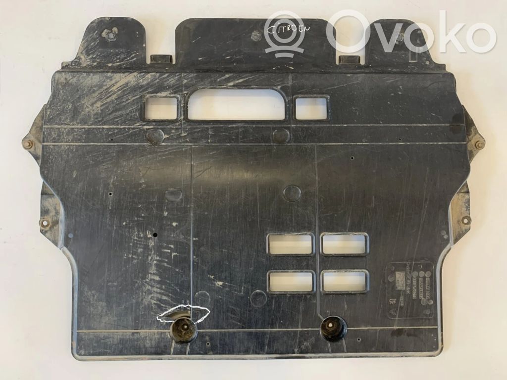Peugeot 308 Engine splash shield/under tray 