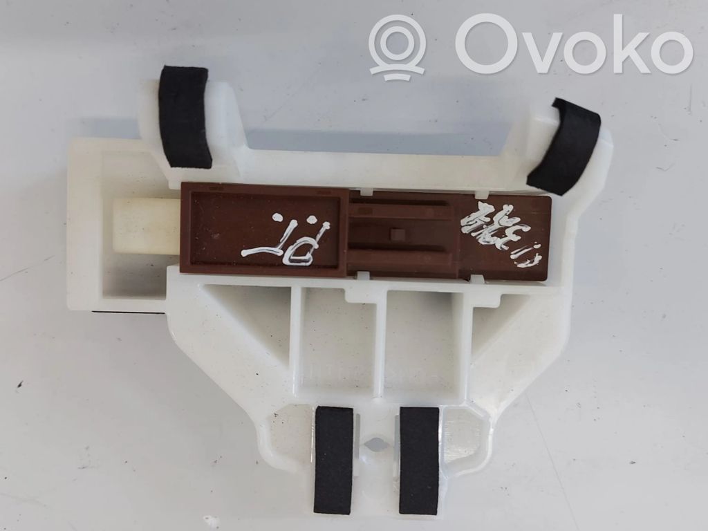 Toyota Avensis T270 Oro pagalvių smūgio daviklis 