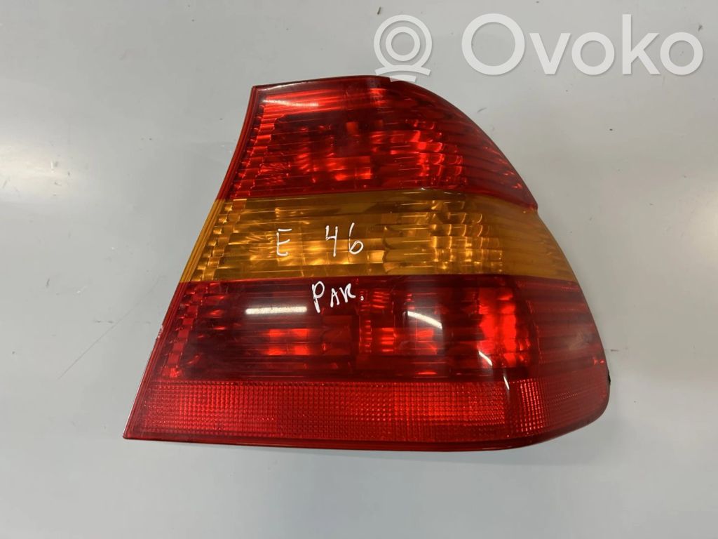 BMW 3 E46 Aizmugurējais lukturis virsbūvē 