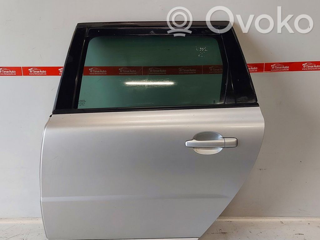 Volvo V70 Puerta trasera 