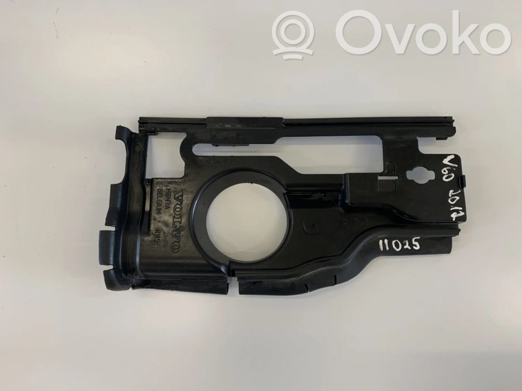 Volvo S60 Radiatoriaus oro nukreipėjas (-ai) 
