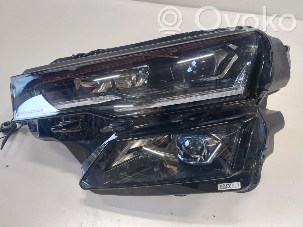 Skoda Karoq Etu-/Ajovalo 